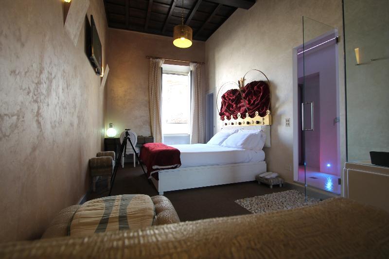 Magenta Pantheon Navona 4*